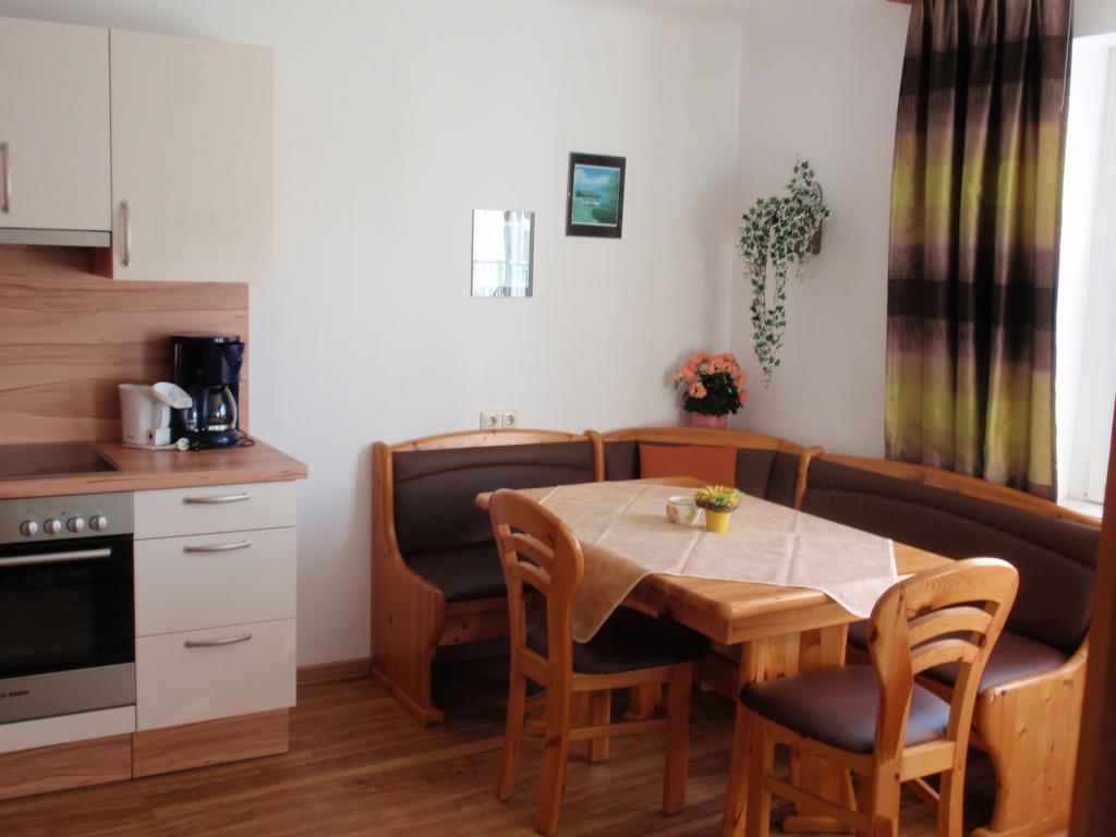 Ferienwohnungen Kern Weyregg Habitación foto